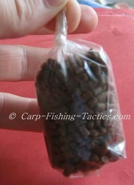 Small pelletts PVA bag ready for casting