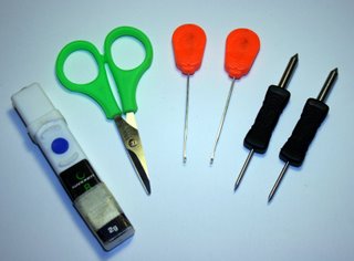 Image of tools required create chod carp rigs